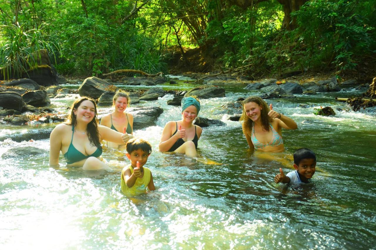 אודוואלאווה Silent River Cottage מראה חיצוני תמונה